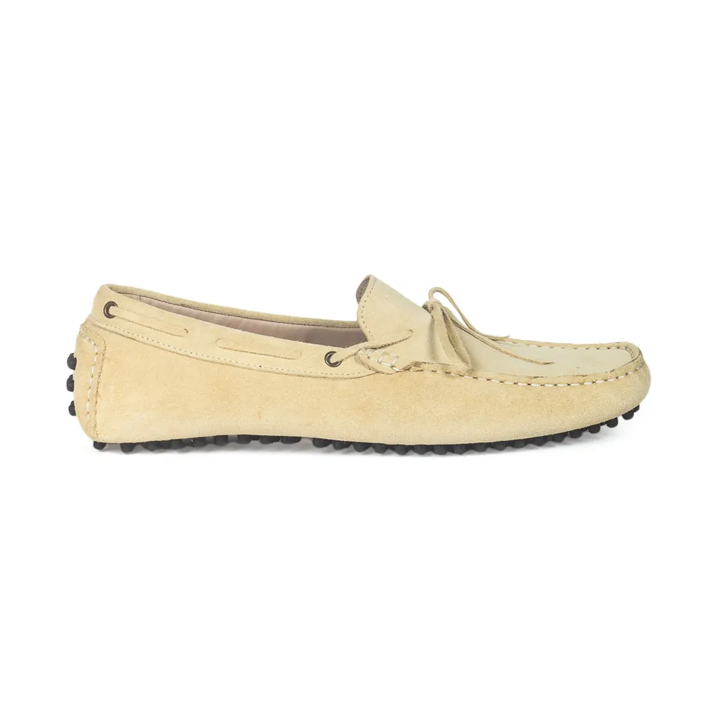 Gommino Suede Bow Loafers (Cream Beige)