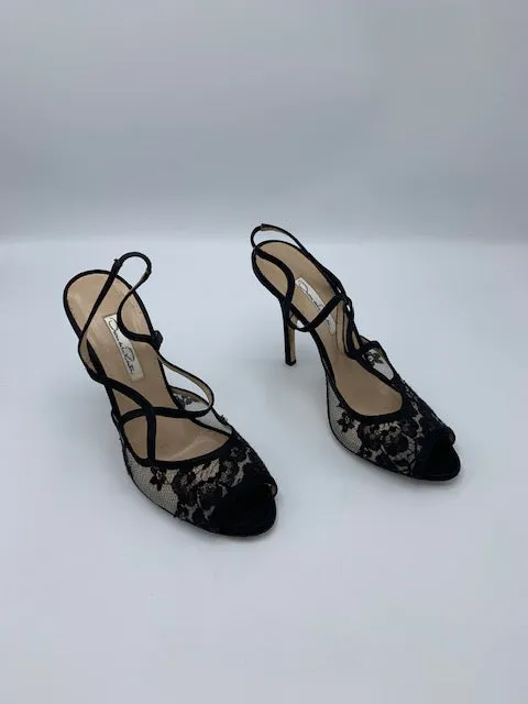 Oscar de la Renta lace heels