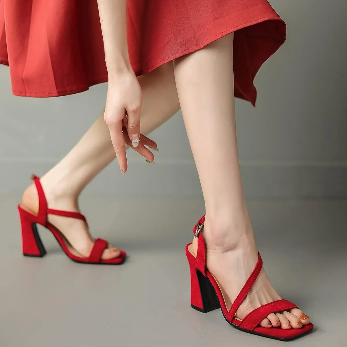 Roimaash Women Elegant Dressy Sandals Chunky Heels Open Toe Strappy Summer Shoes Slingback