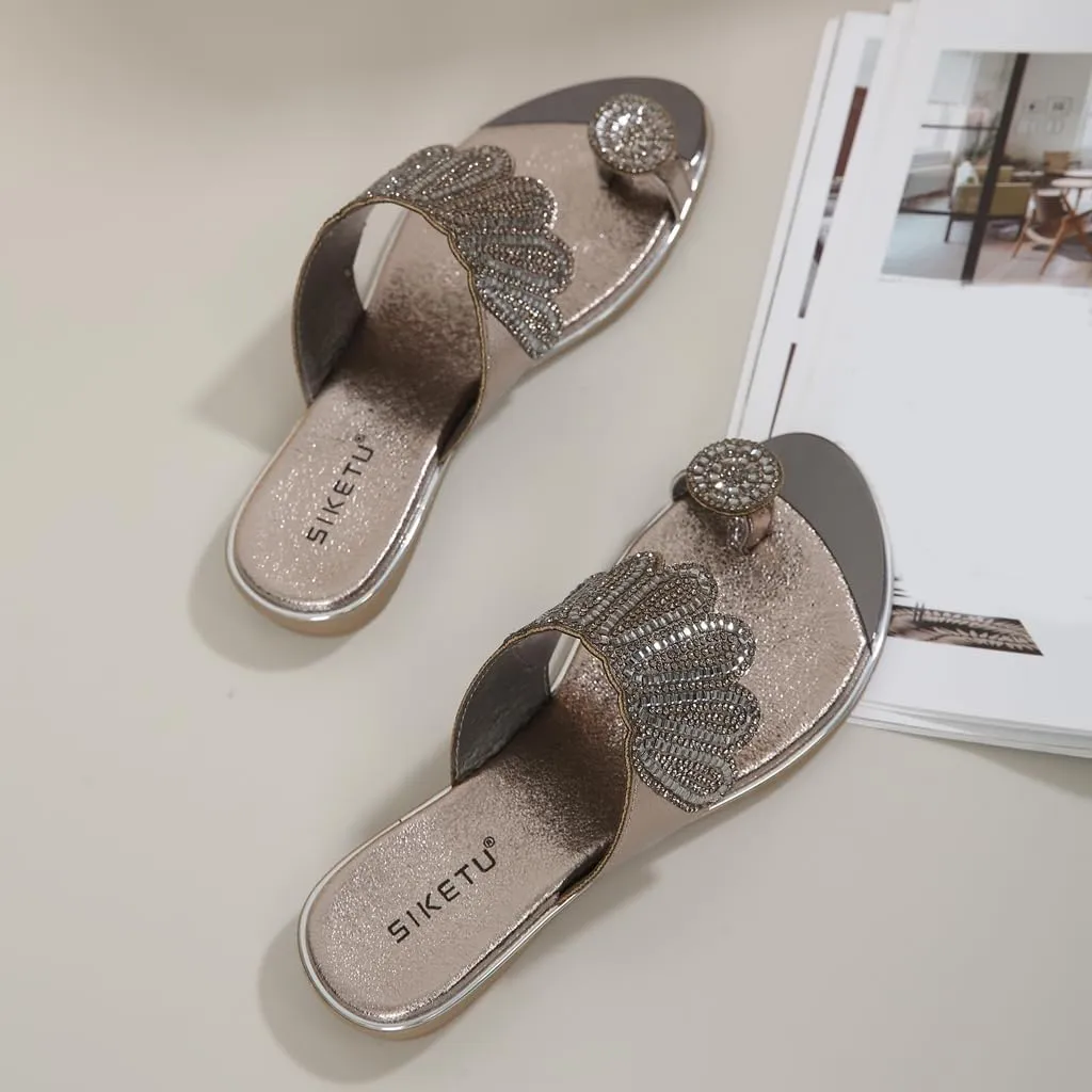 Women's Sparkly Rhinestone Toe Ring Flat Sandals Comfort Embellished Flipflops Summer Beach Slide Sandal